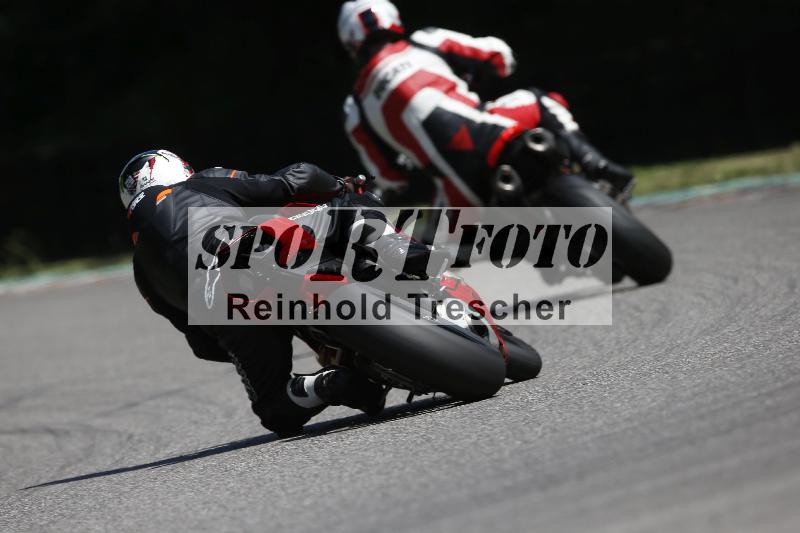 /Archiv-2024/38 10.07.2024 Speer Racing ADR/Gruppe gelb/backside